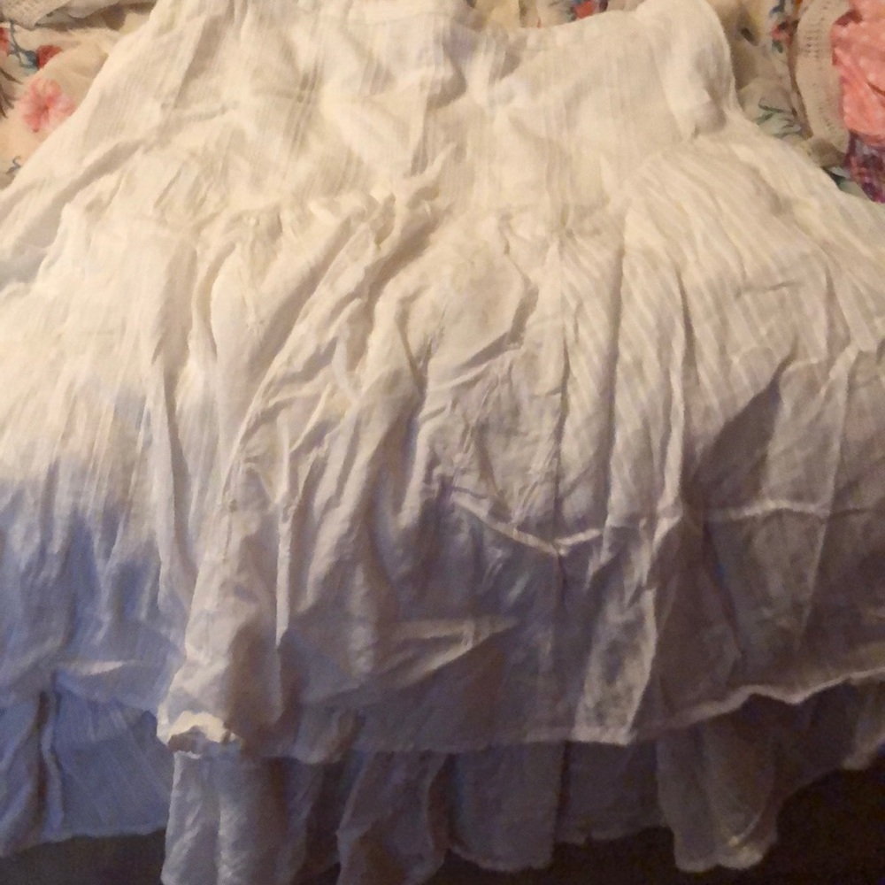 White tired midi skirt..